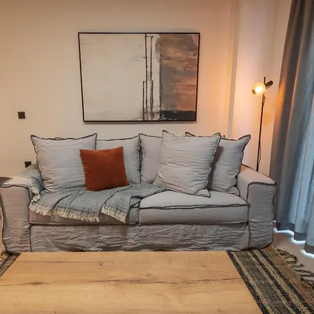 Fumo Katoikia * Volos